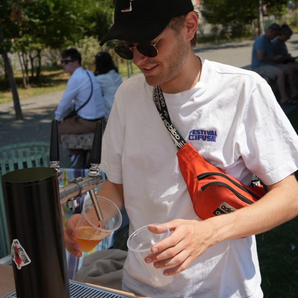 Instagram post from glhdexpreszo. This post is in position 14.