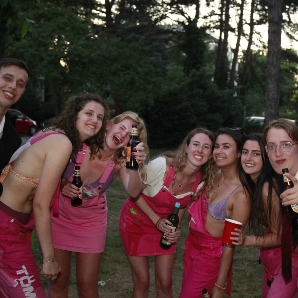 Instagram post from glhdexpreszo. This post is in position 2.