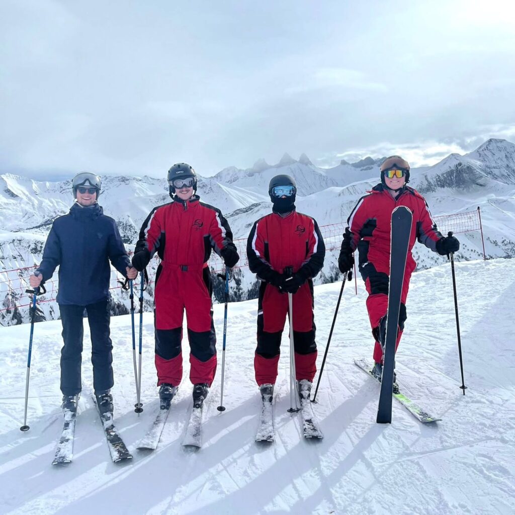 Instagram post from glhdexpreszo. This post is in position 16.