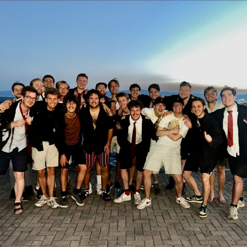 Instagram post from glhdexpreszo. This post is in position 1.