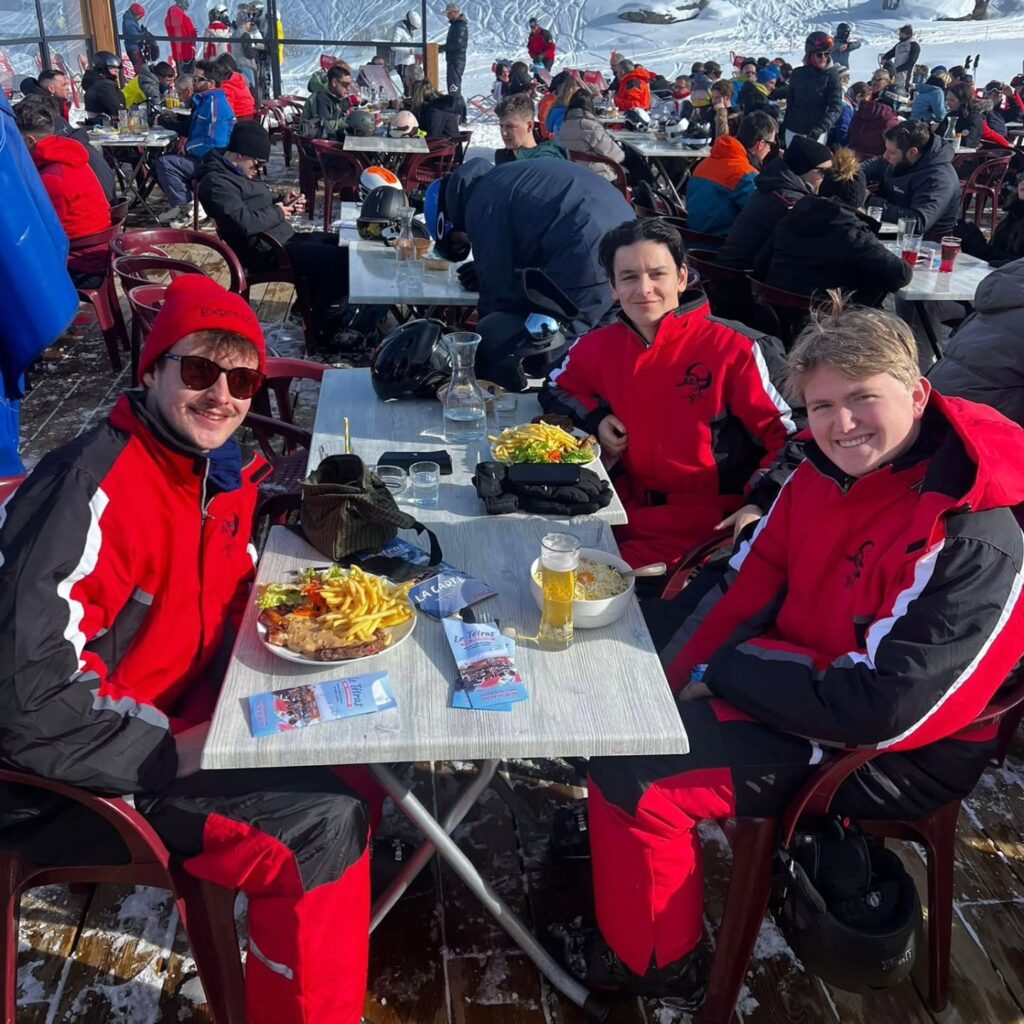 Instagram post from glhdexpreszo. This post is in position 7.