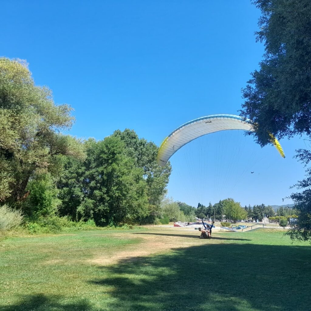 Instagram post from glhdexpreszo. This post is in position 2.